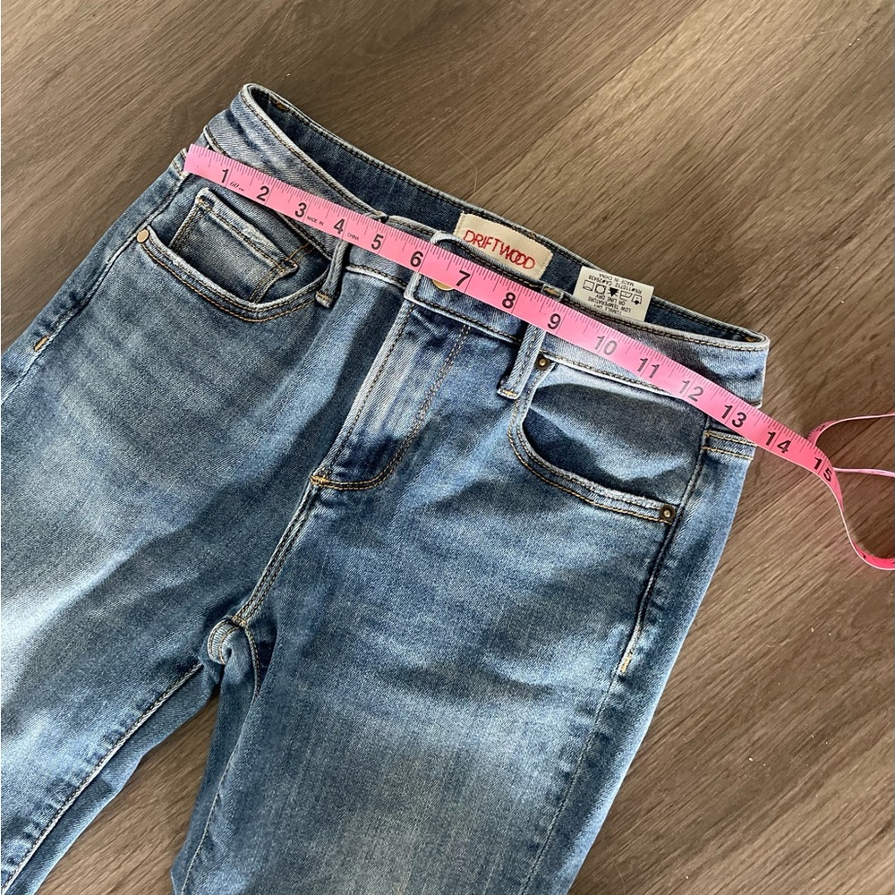 Driftwood Kelly Bootcut Jeans - Picture 6 of 8